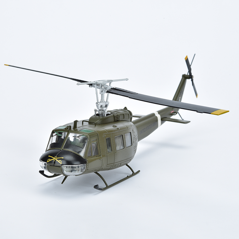 UH-1 1:48