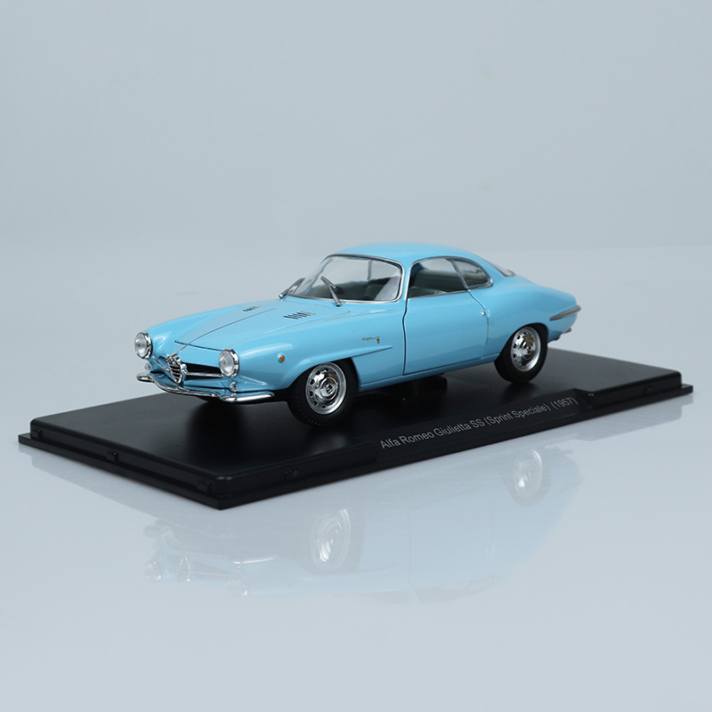 1:24 阿尔法罗密欧 吉耶塔